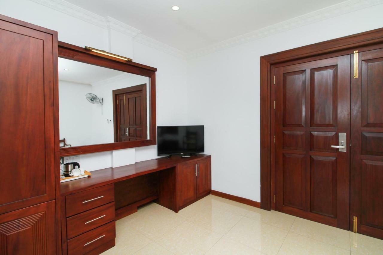 Hotel Queensbury Malabe 카두웰라 외부 사진