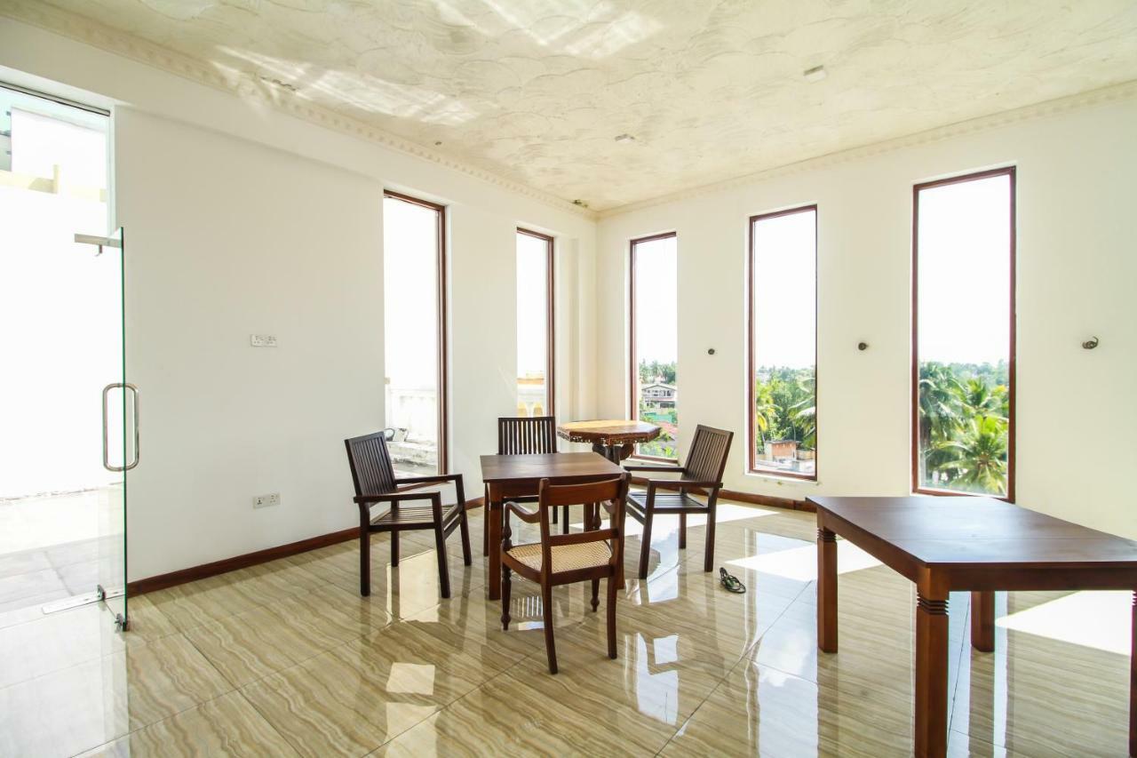 Hotel Queensbury Malabe 카두웰라 외부 사진