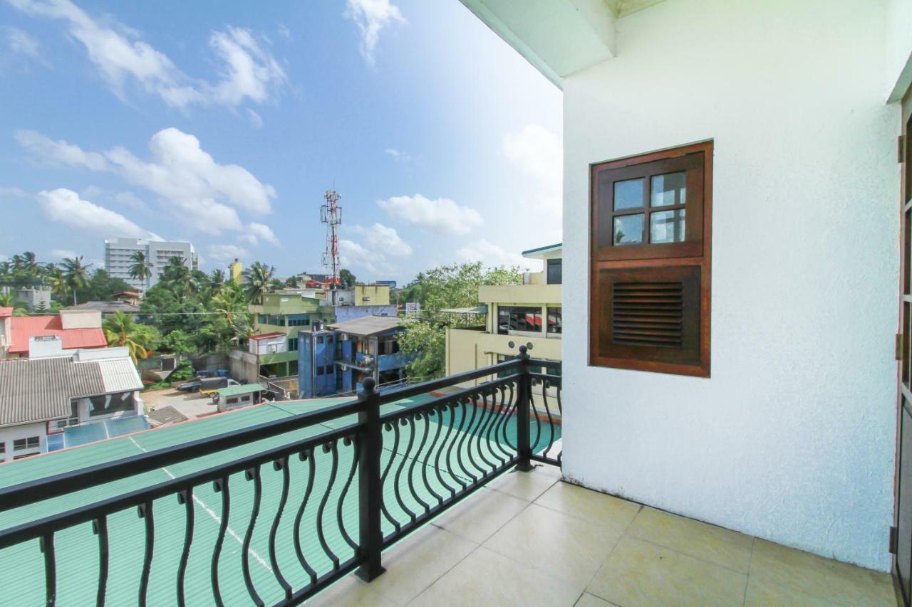 Hotel Queensbury Malabe 카두웰라 외부 사진